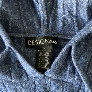 Design365 Women's Blue Track Pants